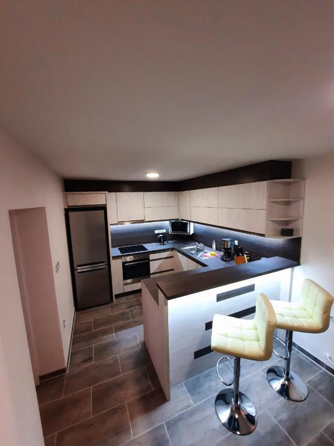 Apartmán Sen Petrov Esterno foto